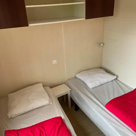 Camping Les Plages De Loire Rochefort-sur-Loire Chambre photo