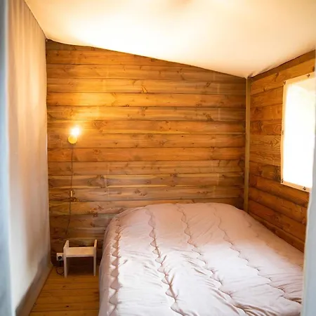 Camping Les Plages De Loire Rochefort-sur-Loire Chambre photo