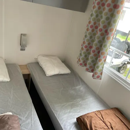 Camping Les Plages De Loire Rochefort-sur-Loire Chambre photo